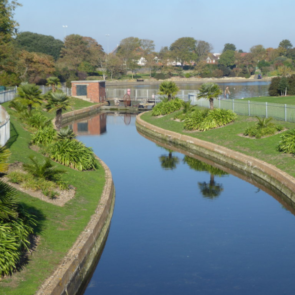 Park meet-up for young people - Eastbourne